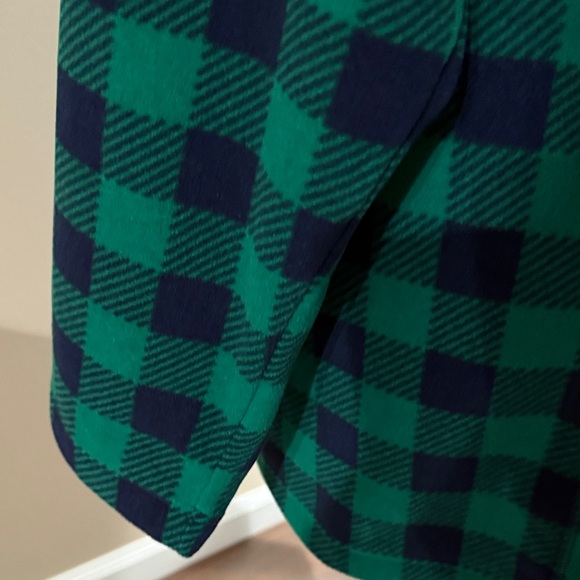 Lands' End Women's Quarter Zip Fleece Pullover in Green & Navy Buffalo Check 1x - Picture 3 of 6